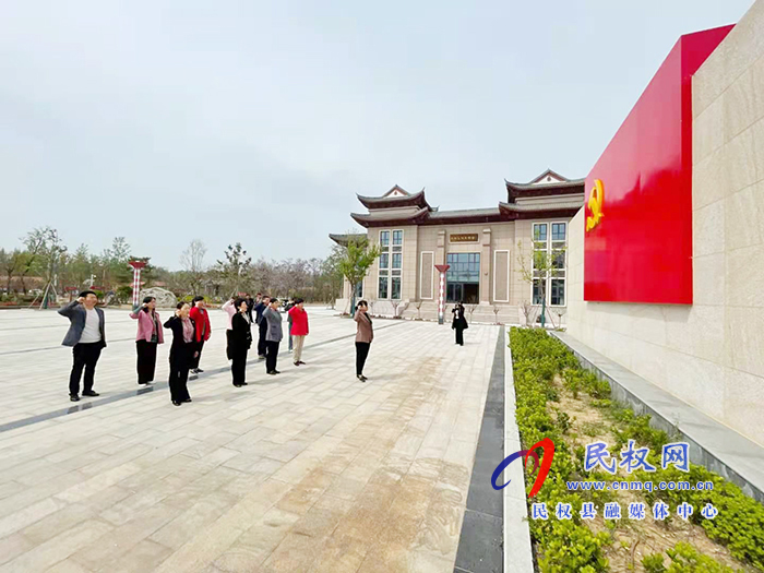 市婦聯黨組書記主席劉春霞到民調研“傳承紅色基因 爭當為民先鋒”工作 市婦聯黨組書記主席劉春霞到民調研“傳承紅色基因 爭當為民先鋒”工作