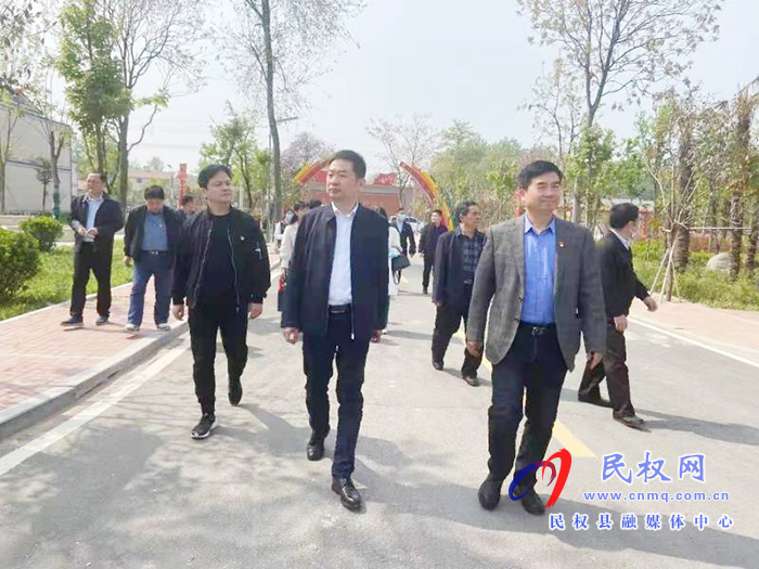 市委政研室黨員到民開(kāi)展黨史教育活動(dòng) 市委政研室黨員到民開(kāi)展黨史教育活動(dòng)