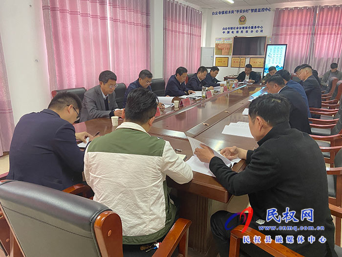 市人大常委會副主任、縣委書記姬脈常到白云寺鎮(zhèn)柏木崗村開展“三·五” 基層工作日活動
