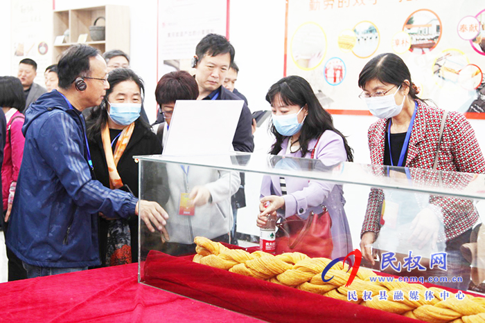 鄭州大學處級干部“學五中全會精神 建世界一流大學”專題培訓班(第四期)到民開展現(xiàn)場觀摩 鄭州大學處級干部“學五中全會精神 建世界一流大學”專題培訓班(第四期)到民開展現(xiàn)場觀摩