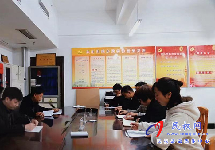 縣委編辦組織學黨史知識測試——以考促學 縣委編辦組織學黨史知識測試——以考促學