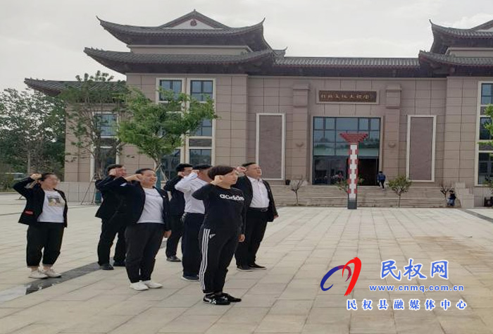 接待服務(wù)中心開展赴紅色基地秣坡開展“學(xué)黨史、感黨恩、跟黨走”主題教育活動(dòng)