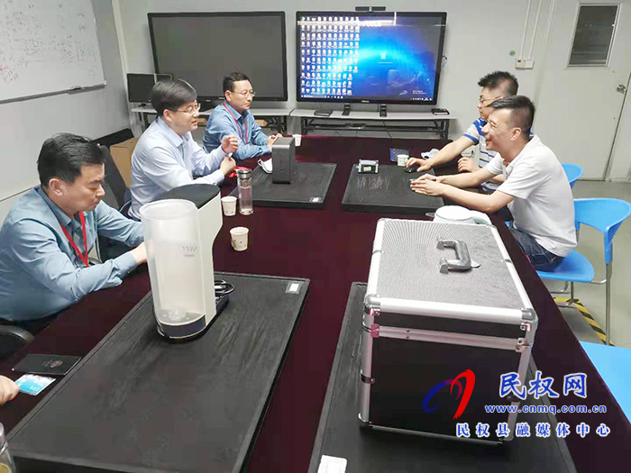 縣委副書(shū)記、縣長(zhǎng)張團(tuán)結(jié)帶隊(duì)赴武漢招商考察