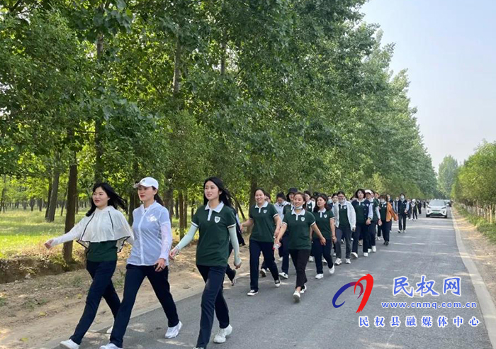 民東新區(qū)實驗幼兒園徒步活動——愛在初夏 一路同行 民東新區(qū)實驗幼兒園徒步活動——愛在初夏 一路同行