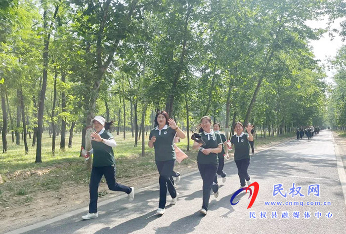 民東新區(qū)實驗幼兒園徒步活動——愛在初夏 一路同行 民東新區(qū)實驗幼兒園徒步活動——愛在初夏 一路同行