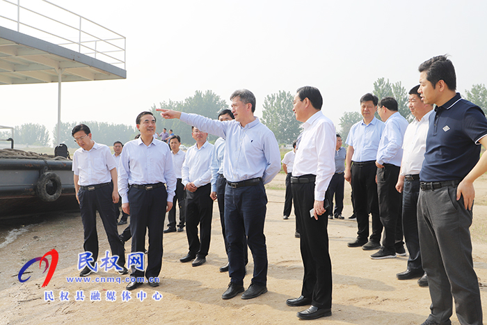 水利部河湖司副司長(zhǎng)、一級(jí)巡視員陳大勇一行到我縣調(diào)研黃河故道河道采砂專項(xiàng)整治工作