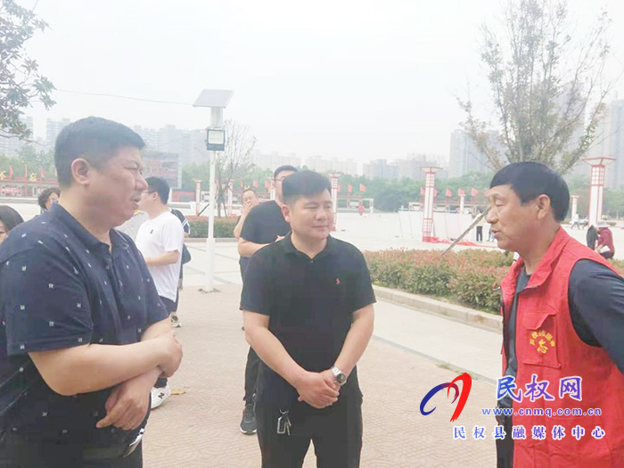 市總工會(huì)調(diào)研組一行到我縣調(diào)研戶外勞動(dòng)者驛站工作 市總工會(huì)調(diào)研組一行到我縣調(diào)研戶外勞動(dòng)者驛站工作