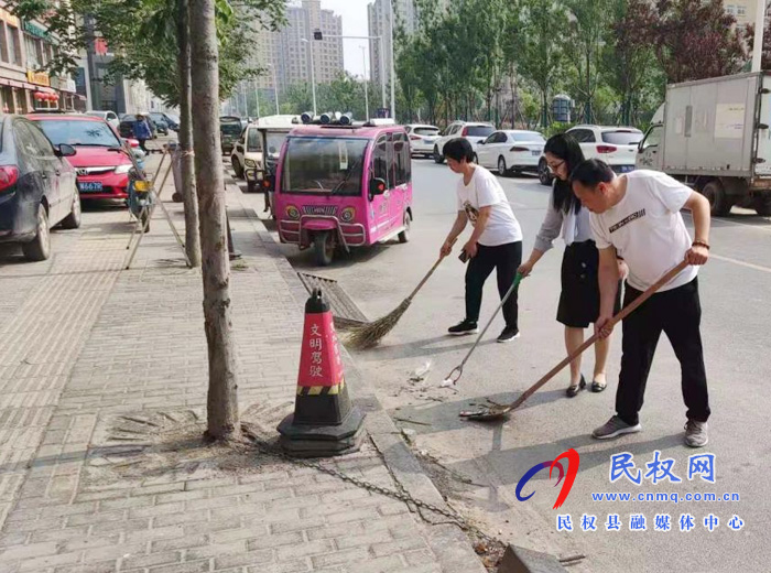 水利局積極清潔衛(wèi)生促進文明縣城建設(shè) 水利局積極清潔衛(wèi)生促進文明縣城建設(shè)