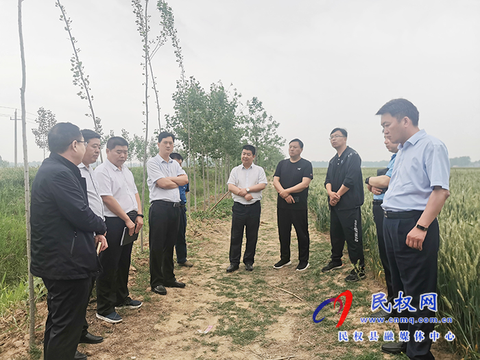 副縣長張士彬督導農(nóng)田水利設(shè)施排查整改工作并現(xiàn)場辦公 副縣長張士彬督導農(nóng)田水利設(shè)施排查整改工作并現(xiàn)場辦公