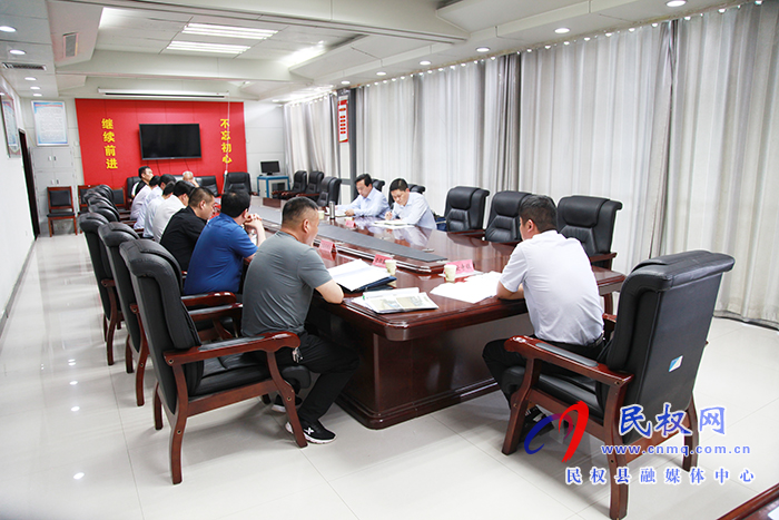 市委副秘書長(zhǎng)閆長(zhǎng)安到民調(diào)研信訪工作 市委副秘書長(zhǎng)閆長(zhǎng)安到民調(diào)研信訪工作