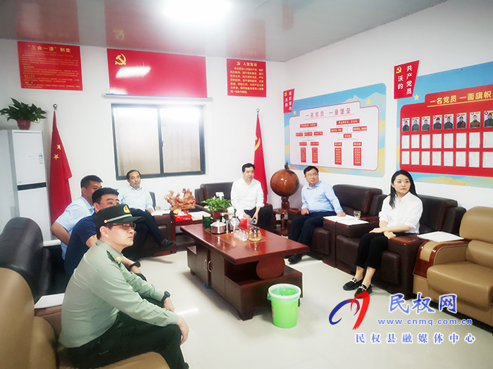 市退役軍人事務局到雙塔鎮(zhèn)檢查指導雙擁模范城創(chuàng)建工作 市退役軍人事務局到雙塔鎮(zhèn)檢查指導雙擁模范城創(chuàng)建工作