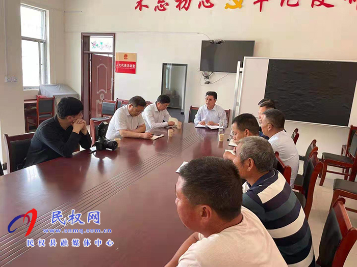 市人大副主任王琦到我縣程莊鎮(zhèn)江集村開展“三五”基層工作日活動 市人大副主任王琦到我縣程莊鎮(zhèn)江集村開展“三五”基層工作日活動