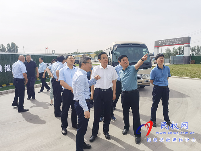 市人大常委會副主任、縣委書記姬脈常調(diào)研我縣重點項目建設(shè)情況