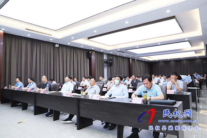 省禁毒辦常務(wù)副主任、省公安廳禁毒總隊(duì)總隊(duì)長司廷俊為我縣黨員領(lǐng)導(dǎo)干部講授禁毒專題黨課