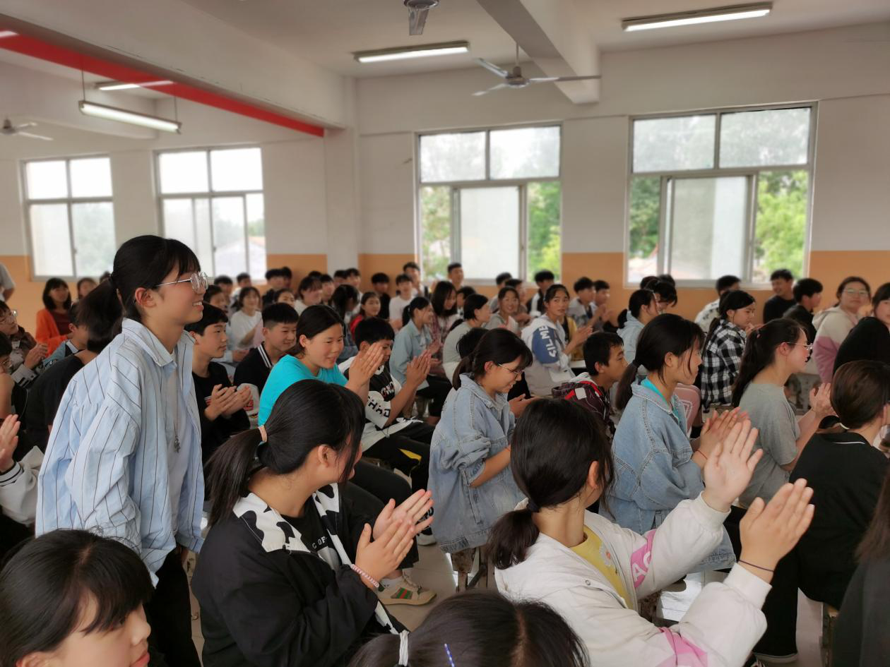 北關(guān)二中舉辦學(xué)生心理健康知識專題講座 北關(guān)二中舉辦學(xué)生心理健康知識專題講座