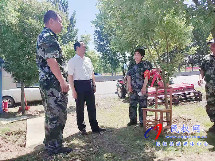 縣領(lǐng)導韓德勇到雙塔鎮(zhèn)督導“三夏”生產(chǎn)和社會穩(wěn)定等工作? 縣領(lǐng)導韓德勇到雙塔鎮(zhèn)督導“三夏”生產(chǎn)和社會穩(wěn)定等工作?