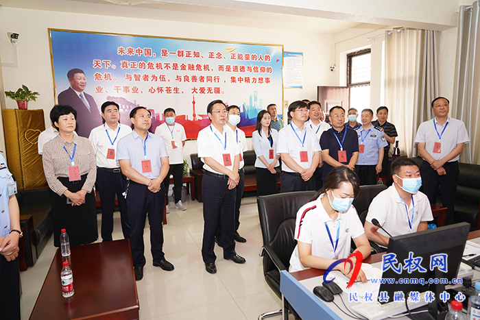 市人大常委會(huì)副主任、縣委書記姬脈常帶隊(duì)巡視高考工作