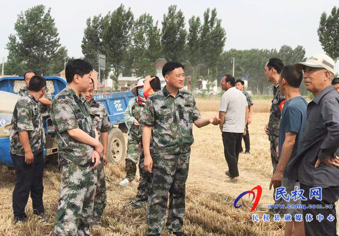 褚廟:從嚴(yán)從實抓好“三夏”生產(chǎn)與秸稈禁燒工作 褚廟:從嚴(yán)從實抓好“三夏”生產(chǎn)與秸稈禁燒工作