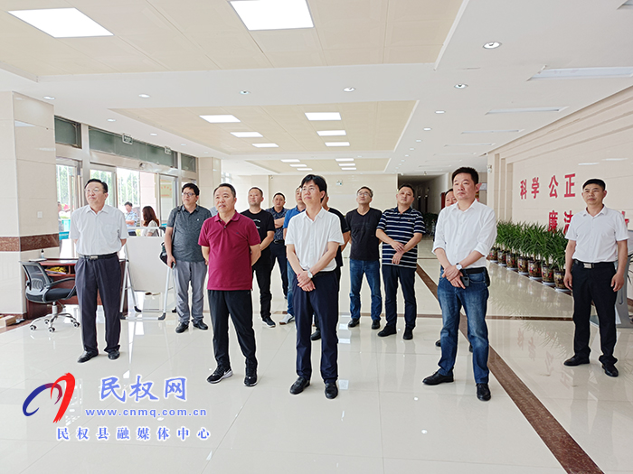 江陰市高新區(qū)考察團(tuán)到民參觀考察 江陰市高新區(qū)考察團(tuán)到民參觀考察