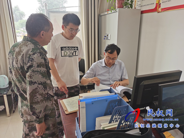 縣委常委、紀(jì)委書記、監(jiān)察委主任張亞光到林七鄉(xiāng)督導(dǎo)“三夏”生產(chǎn)和秸稈禁燒工作
