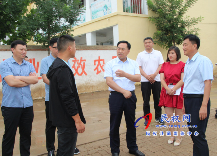 民權(quán)縣返鄉(xiāng)青年創(chuàng)業(yè)示范基地現(xiàn)場(chǎng)會(huì)召開(kāi) 民權(quán)縣返鄉(xiāng)青年創(chuàng)業(yè)示范基地現(xiàn)場(chǎng)會(huì)召開(kāi)