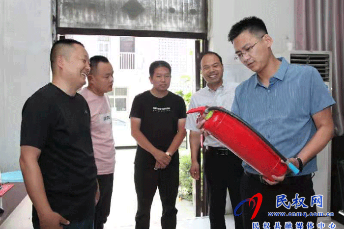 民權(quán)縣融媒體中心對廣播電視播出進行安全大檢查 民權(quán)縣融媒體中心對廣播電視播出進行安全大檢查