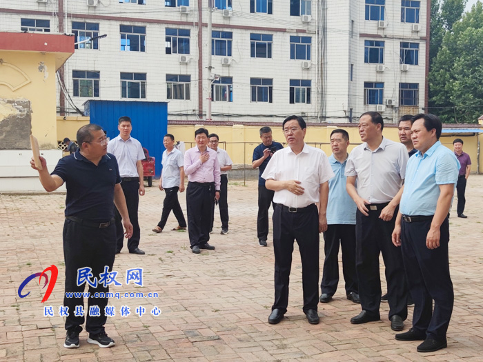 市人大常委副主任、縣委書記姬脈常督查安全生產(chǎn)及火災(zāi)防治工作