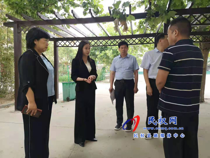 副縣長朱琳到我縣部分學校、教育培訓機構(gòu)進行消防安全檢查工作