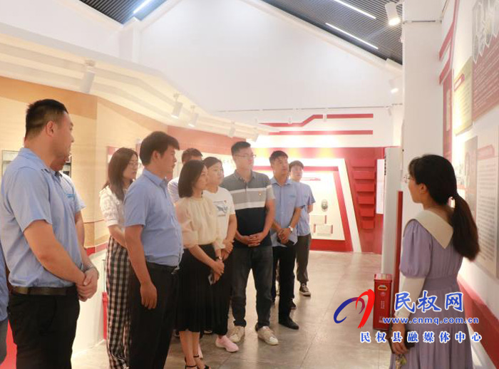 縣發(fā)投支部聯(lián)合中建七局安裝公司黨支部開(kāi)展“建證百年 紅色傳承”主題黨日活動(dòng) 縣發(fā)投支部聯(lián)合中建七局安裝公司黨支部開(kāi)展“建證百年 紅色傳承”主題黨日活動(dòng)