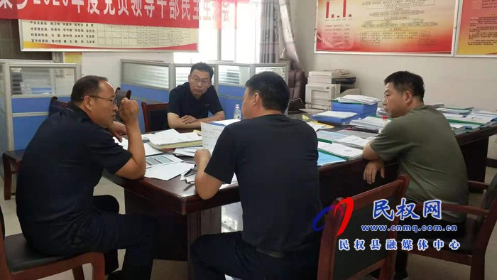 縣委常委、紀委書記、監(jiān)察委主任張亞光到胡集鄉(xiāng)督導(dǎo)消防安全各項工作開展情況