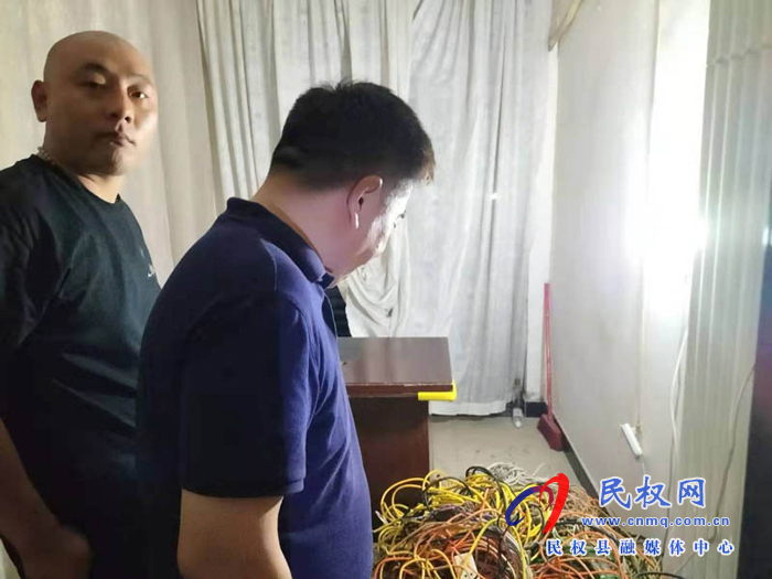 縣住建局組織物業(yè)對小區(qū)電氣火災防范安全檢查 縣住建局組織物業(yè)對小區(qū)電氣火災防范安全檢查