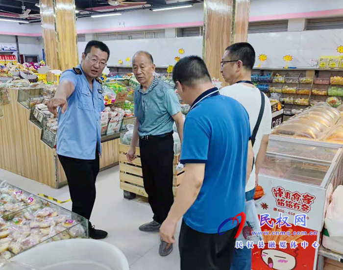 民權(quán)縣市場(chǎng)監(jiān)管局深入開(kāi)展食品“三小”整治攻堅(jiān)行動(dòng) 民權(quán)縣市場(chǎng)監(jiān)管局深入開(kāi)展食品“三小”整治攻堅(jiān)行動(dòng)