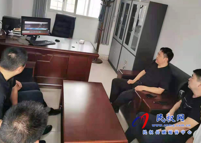 我縣各鄉(xiāng)鎮(zhèn)（街道辦）、縣直各單位組織收聽(tīng)收看全縣安全生產(chǎn)知識(shí)專(zhuān)題培訓(xùn)會(huì)