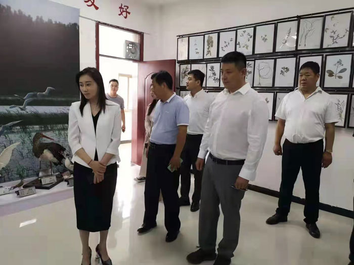 驢跡科技集團(tuán)董事長(zhǎng)臧偉仲一行到民考察文化旅游資源情況 驢跡科技集團(tuán)董事長(zhǎng)臧偉仲一行到民考察文化旅游資源情況