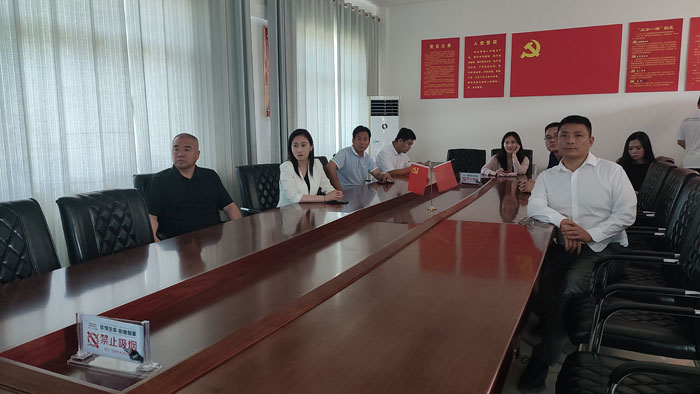 驢跡科技集團(tuán)董事長(zhǎng)臧偉仲一行到民考察文化旅游資源情況 驢跡科技集團(tuán)董事長(zhǎng)臧偉仲一行到民考察文化旅游資源情況