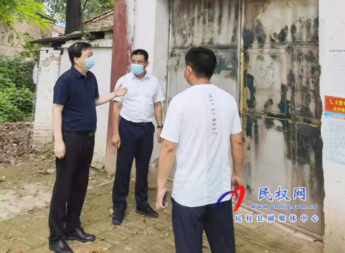 縣委常委、統(tǒng)戰(zhàn)部長趙通到北關(guān)鎮(zhèn)查看疫情防控、全員核酸檢測、安全生產(chǎn)工作