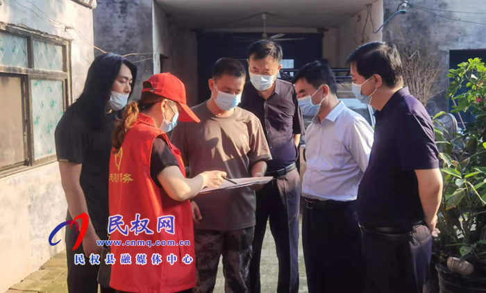 縣委常委、統(tǒng)戰(zhàn)部長趙通到北關(guān)鎮(zhèn)督導(dǎo)檢查疫情防控工作
