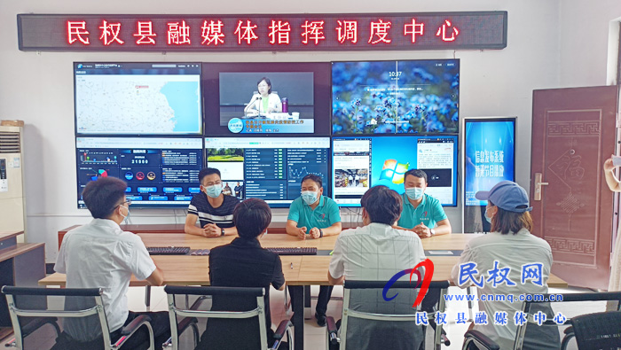 愛心企業(yè)儒房地產(chǎn)慰問融媒體中心一線工作人員 愛心企業(yè)儒房地產(chǎn)慰問融媒體中心一線工作人員