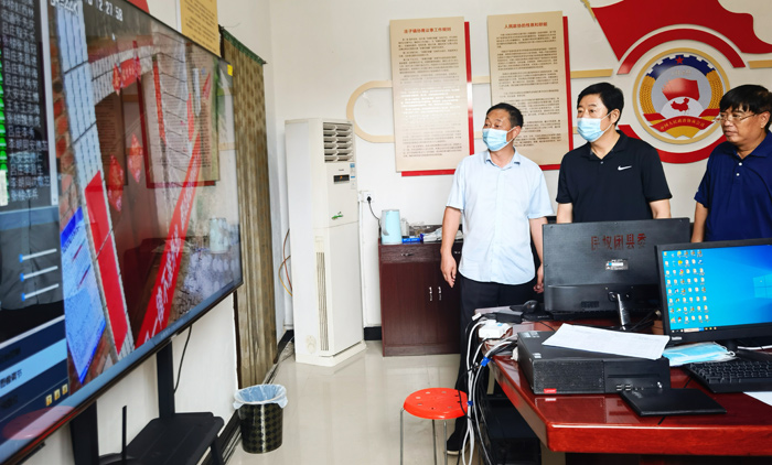 縣委常委、宣傳部長屠志遠到莊子鎮(zhèn)督查疫情防控工作