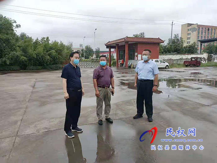 縣委常委、統(tǒng)戰(zhàn)部長趙通深入企業(yè)檢查指導(dǎo)疫情防控和防汛工作