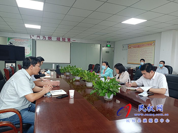 縣委副書記、代縣長王靜嫻到分包企業(yè)開展“萬人助萬企”活動