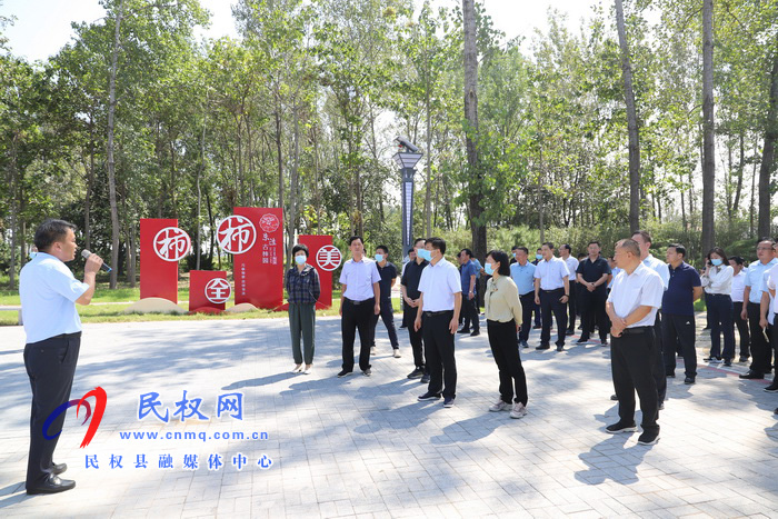 我縣開展2021年上半年鄉(xiāng)鎮(zhèn)（街道）重點(diǎn)工作巡查觀摩活動