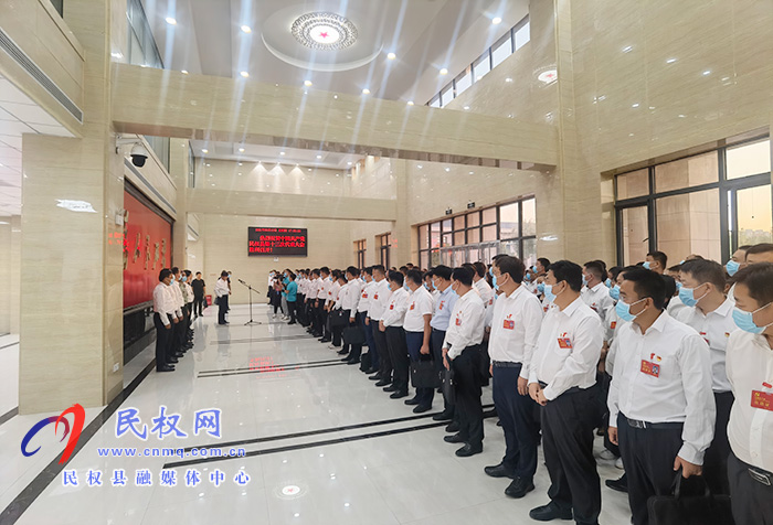 縣委書(shū)記張團(tuán)結(jié)帶隊(duì)看望出席中國(guó)共產(chǎn)黨民權(quán)縣第十三次代表大會(huì)代表 縣委書(shū)記張團(tuán)結(jié)帶隊(duì)看望出席中國(guó)共產(chǎn)黨民權(quán)縣第十三次代表大會(huì)代表