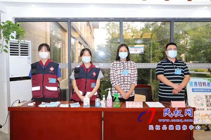 聚焦人代會:履職盡責(zé)人大代表向大會報到 聚焦人代會:履職盡責(zé)人大代表向大會報到