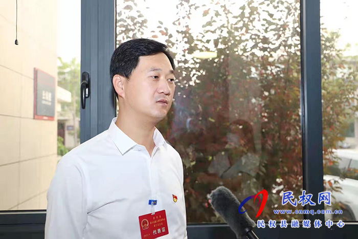 聚焦人代會:履職盡責(zé)人大代表向大會報到 聚焦人代會:履職盡責(zé)人大代表向大會報到