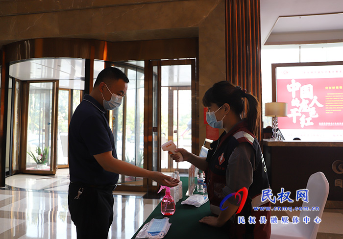 出席市政協(xié)會(huì)議的民權(quán)政協(xié)委員陸續(xù)報(bào)到 出席市政協(xié)會(huì)議的民權(quán)政協(xié)委員陸續(xù)報(bào)到