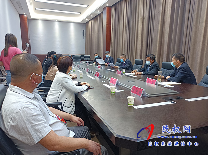 市政協(xié)五屆六次會(huì)議第二次委員組會(huì)議召開(kāi) 市政協(xié)五屆六次會(huì)議第二次委員組會(huì)議召開(kāi)