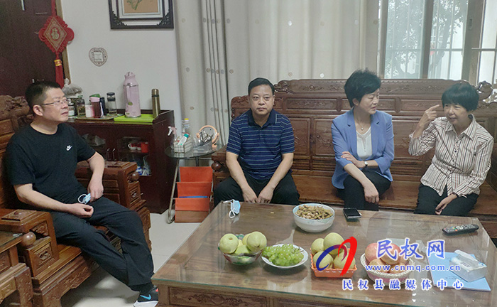 縣人大常委會主任周燕中秋節(jié)前夕看望慰問人大退休老干部 縣人大常委會主任周燕中秋節(jié)前夕看望慰問人大退休老干部