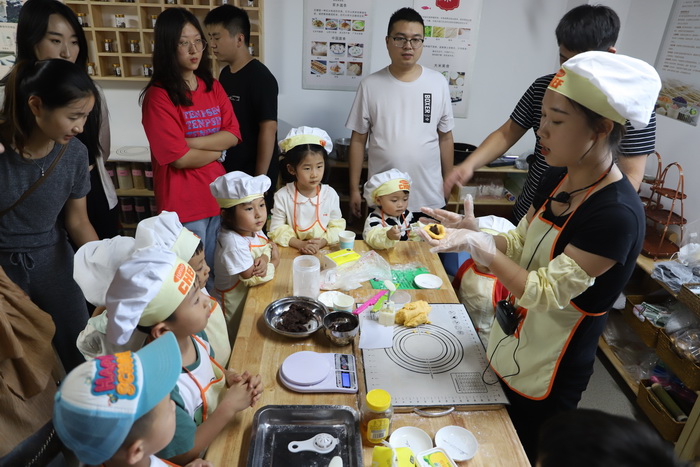 中秋月圓 家國情濃——民權(quán)縣青少年研學(xué)基地開展“人滿月圓 愛在中秋”親子主題活動 中秋月圓 家國情濃——民權(quán)縣青少年研學(xué)基地開展“人滿月圓 愛在中秋”親子主題活動