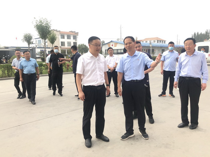 縣委副書記栗團(tuán)結(jié)調(diào)研省級(jí)雙擁模范城創(chuàng)建工作 縣委副書記栗團(tuán)結(jié)調(diào)研省級(jí)雙擁模范城創(chuàng)建工作